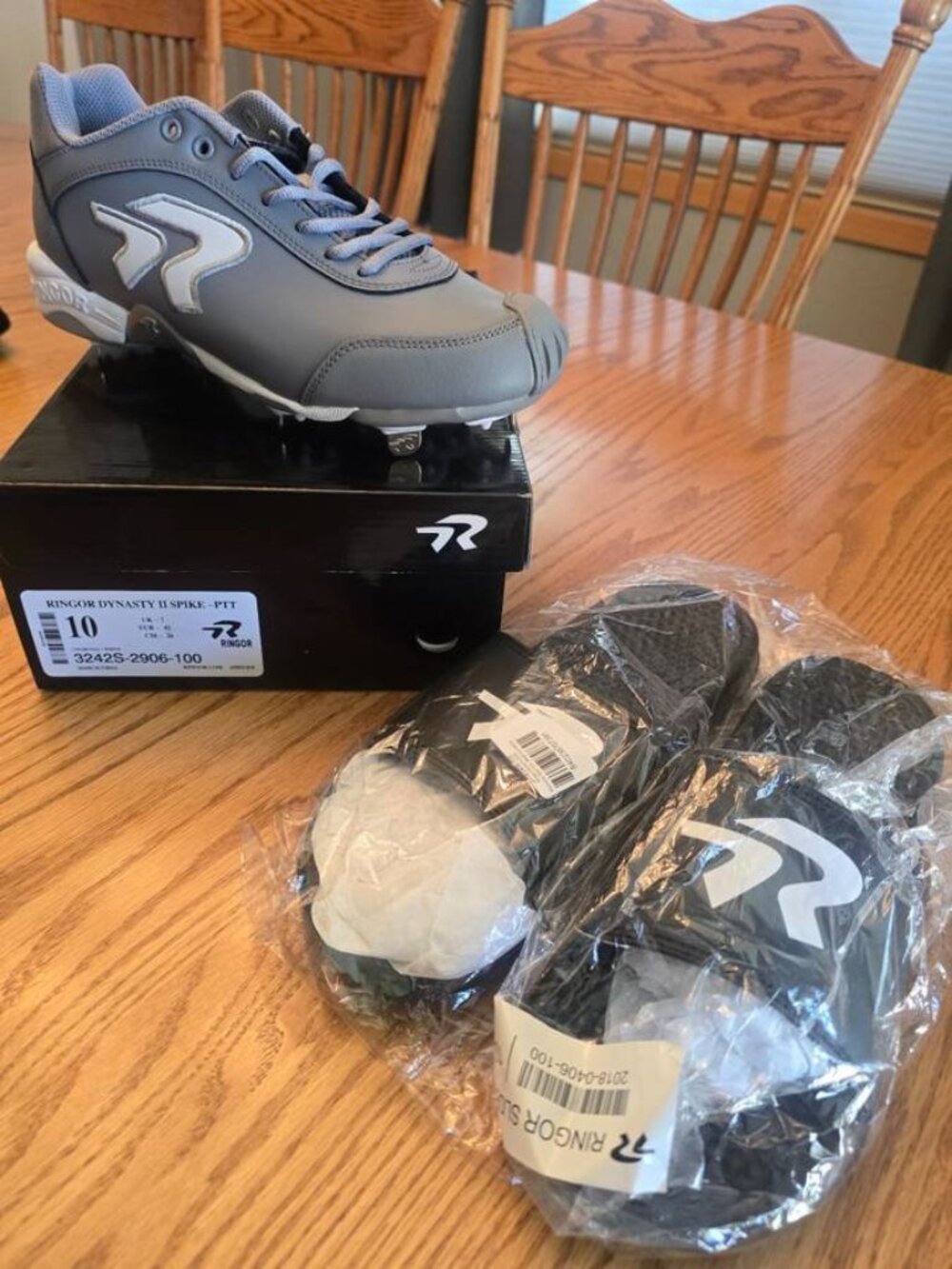 Brand new Ringor Dynasty II metal cleats and Ringor slides sandals
